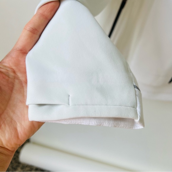 Sold- Lululemon Cross Chill jacket in white (1st release) - Picture 13 of 16